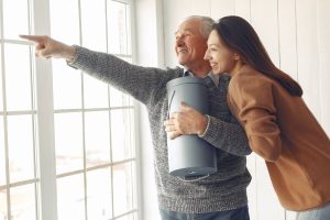 Protection personne âgée avec téléassistance