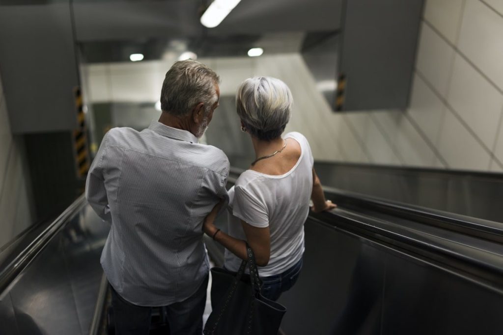 Conseils pour assurer la sécurité financière des seniors