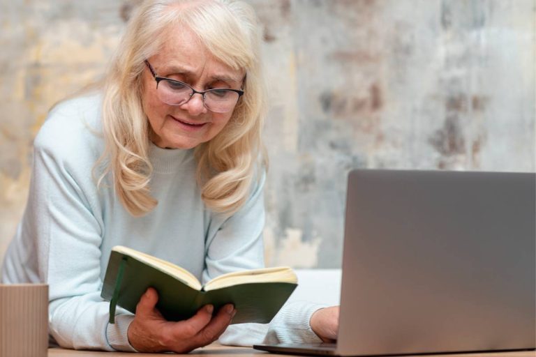 Activités hivernales sûres pour les seniors vivant seuls : idées et prévention